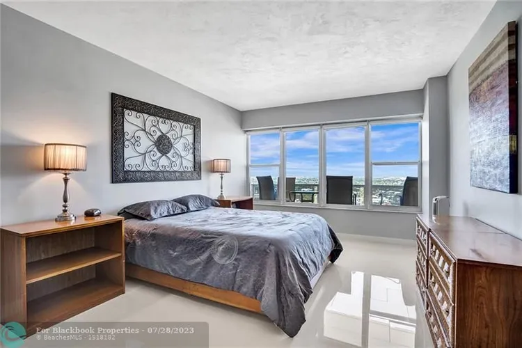 Royal Ambassador #1712 image #7