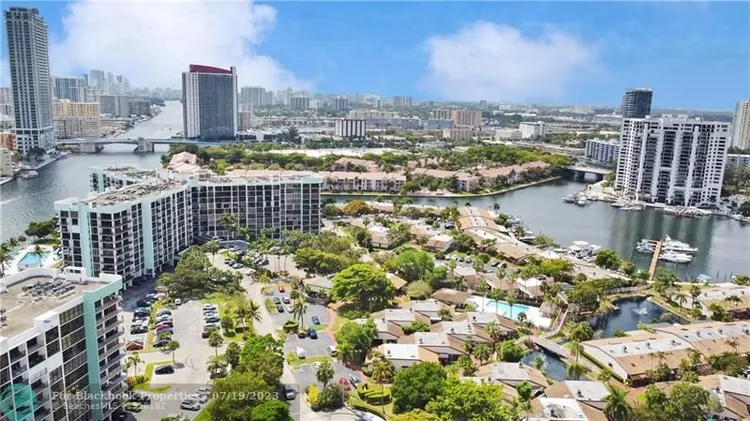 Towers of Oceanview East #925 image #19