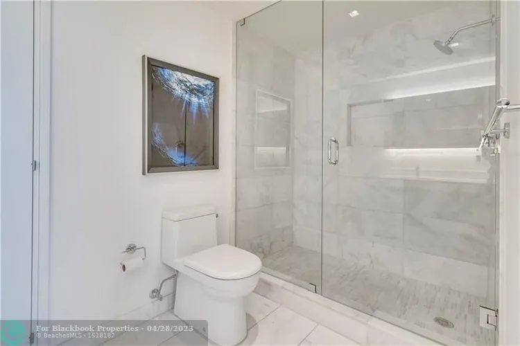 Tiffany House #610 image #13