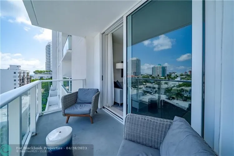 Tiffany House #610 image #22