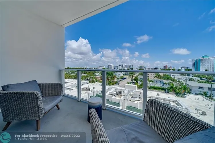 Tiffany House #610 image #25