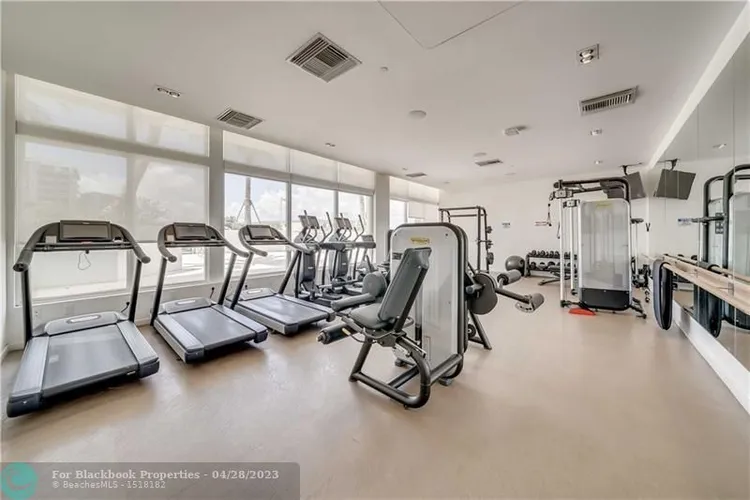 Tiffany House #610 image #26