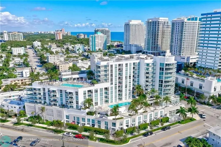 Tiffany House #610 image #34