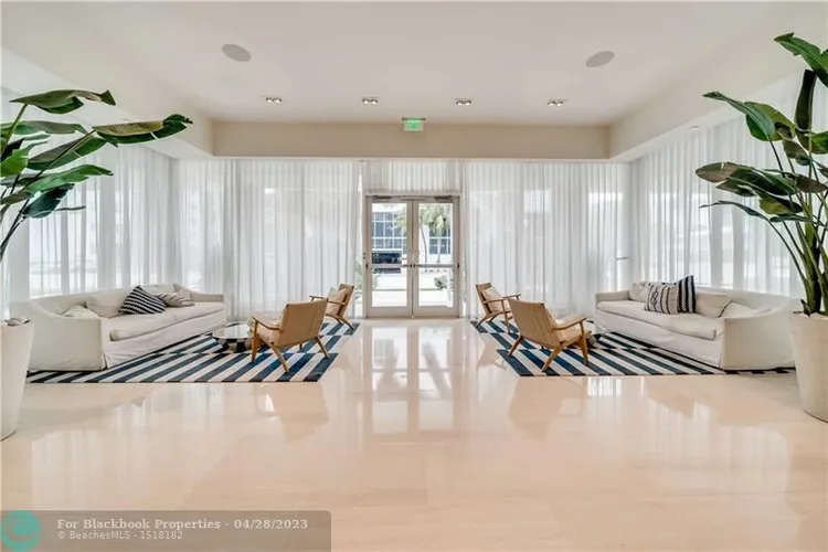 Tiffany House #610 image #35