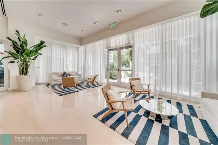 Tiffany House #610 image #36