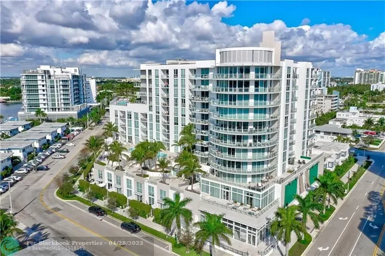 Tiffany House #610 image #37