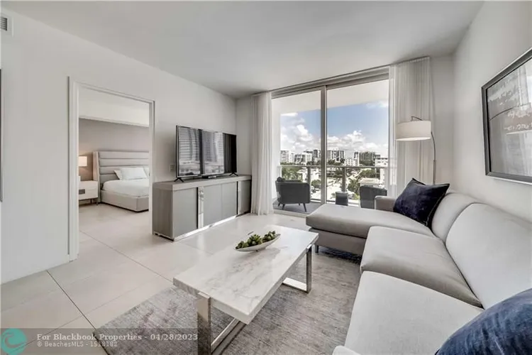 Tiffany House #610 image #7