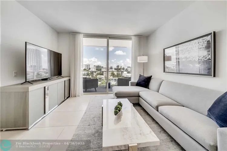 Tiffany House #610 image #8