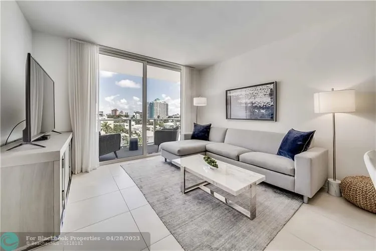 Tiffany House #610 image #9