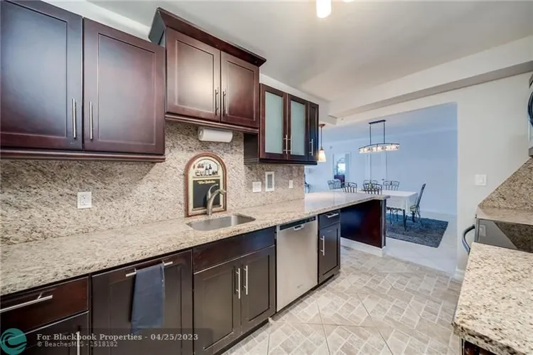 Galt Towers #14B image #12