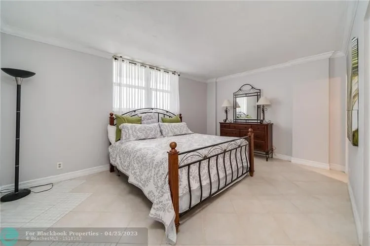 Galt Towers #14B image #13