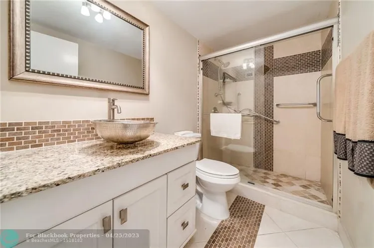 Galt Towers #14B image #21