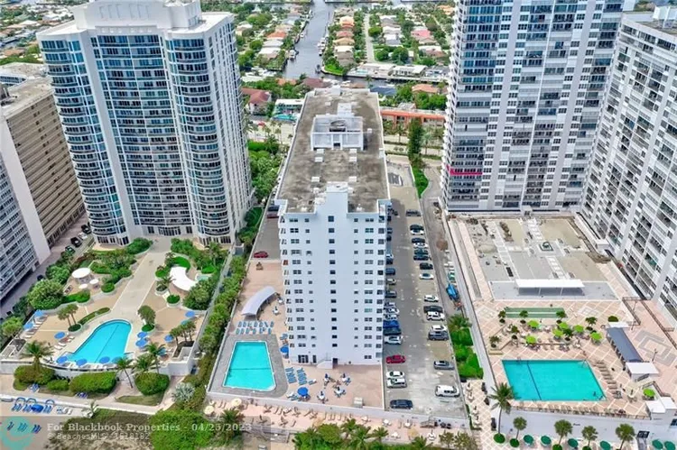 Galt Towers #14B image #38