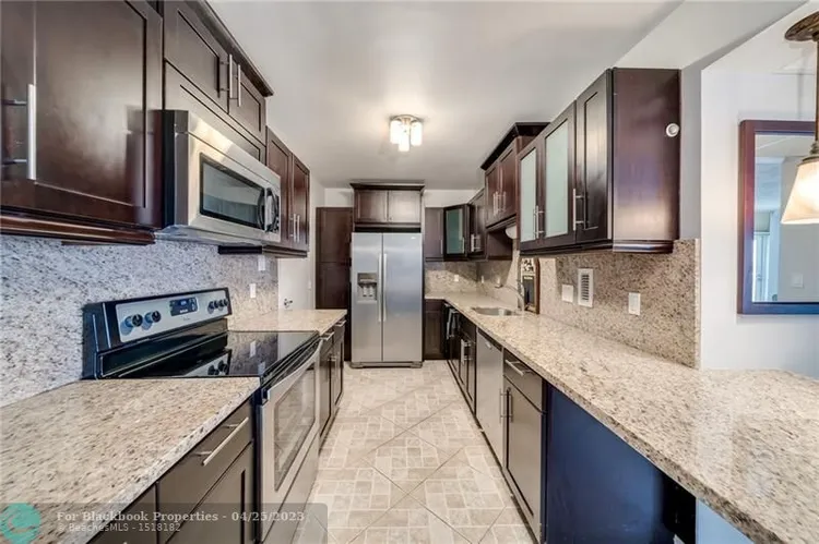 Galt Towers #14B image #9