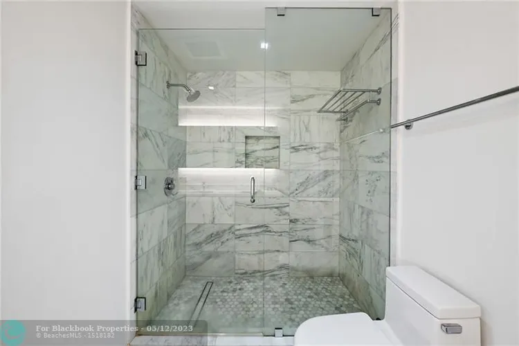 Tiffany House #709 image #13