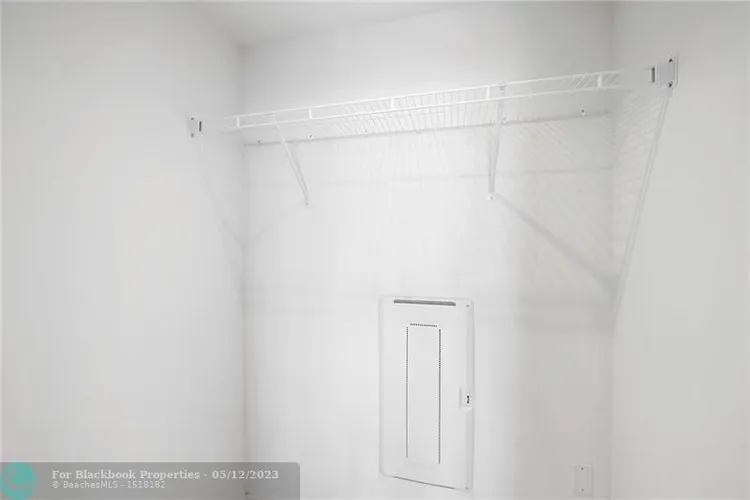 Tiffany House #709 image #14