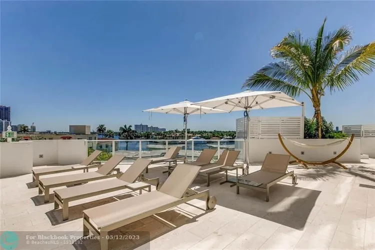 Tiffany House #709 image #17