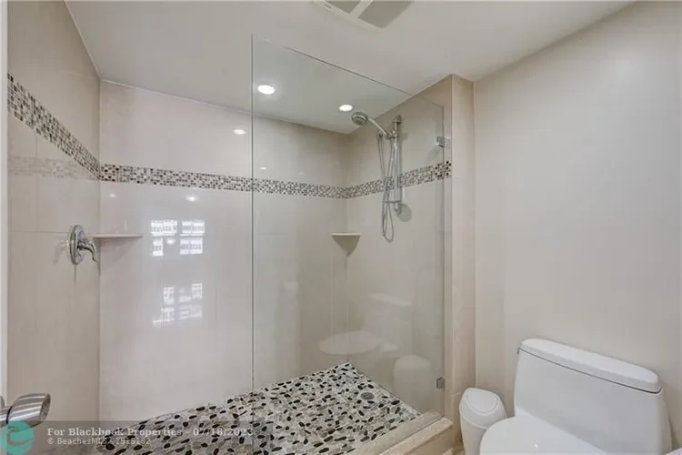 Playa Del Mar #414 image #12