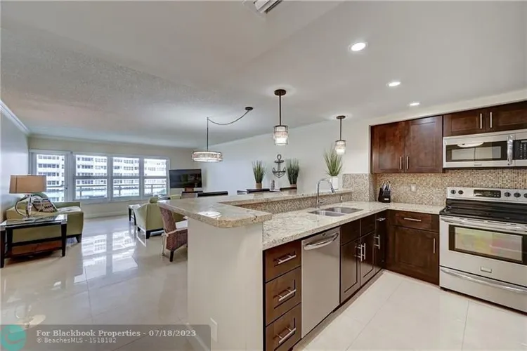 Playa Del Mar #414 image #9