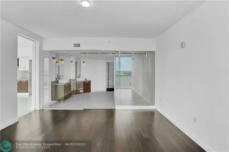 IOS on the Bay #406 image #11