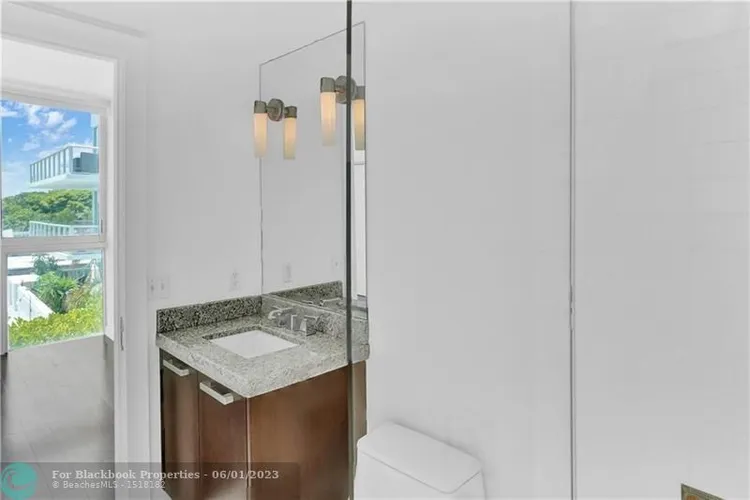 IOS on the Bay #406 image #24