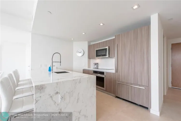 Tiffany House #707 image #12