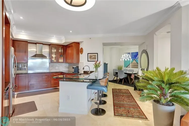 Fountains on Ocean Blvd #451 image #10