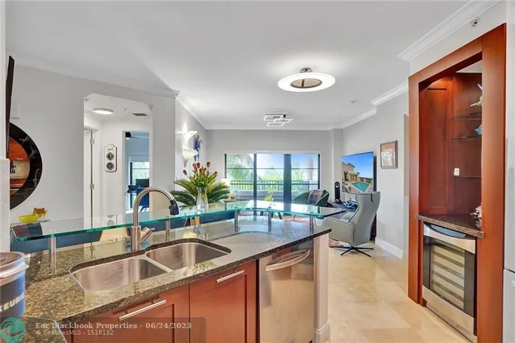 Fountains on Ocean Blvd #451 image #9