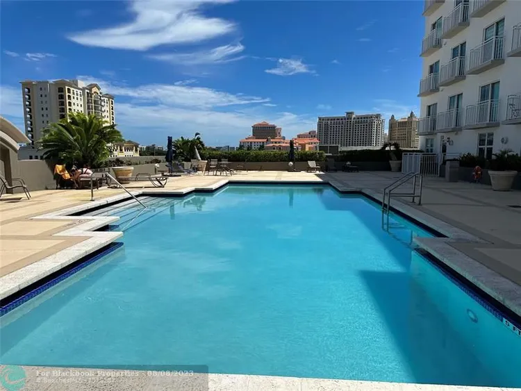 Douglas Grand #605 image #10