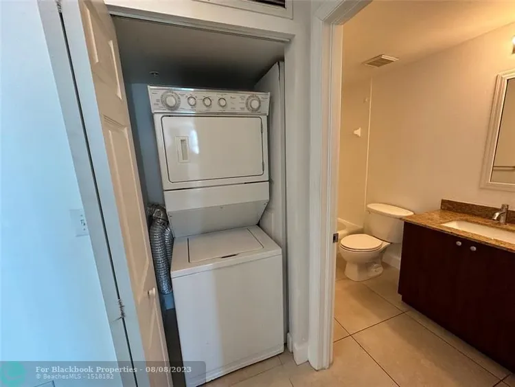 Douglas Grand #605 image #7