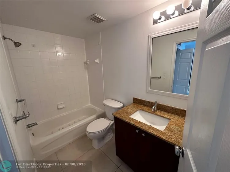 Douglas Grand #605 image #8