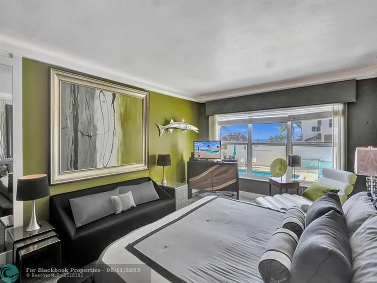 Regency Towers #101 image #18