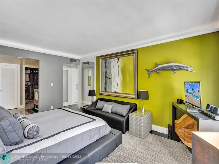 Regency Towers #101 image #19