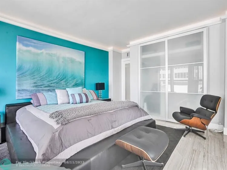 Regency Towers #101 image #25