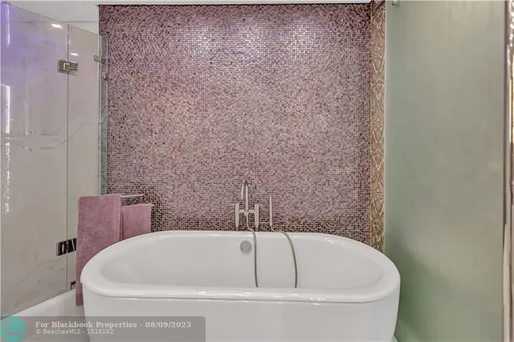 Sabbia Beach #1403 image #24