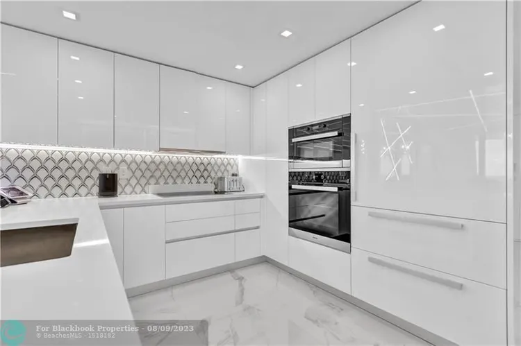 Sabbia Beach #1403 image #6