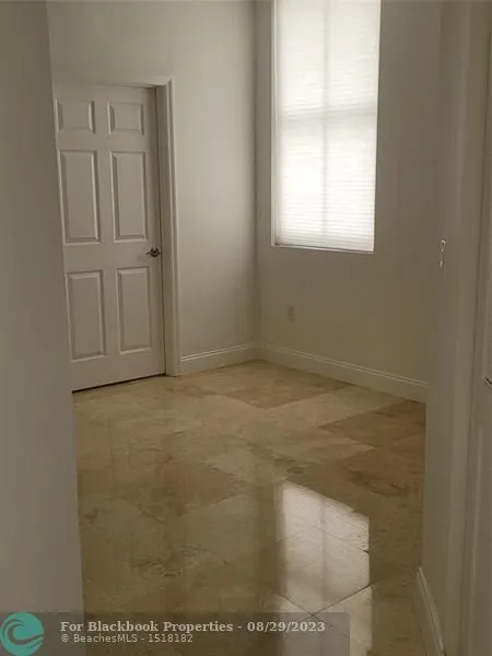 Gables Park Tower #701 image #12