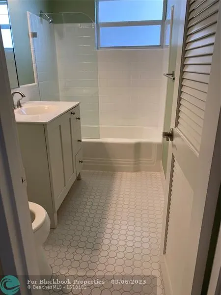 Sea Tower #803 image #6