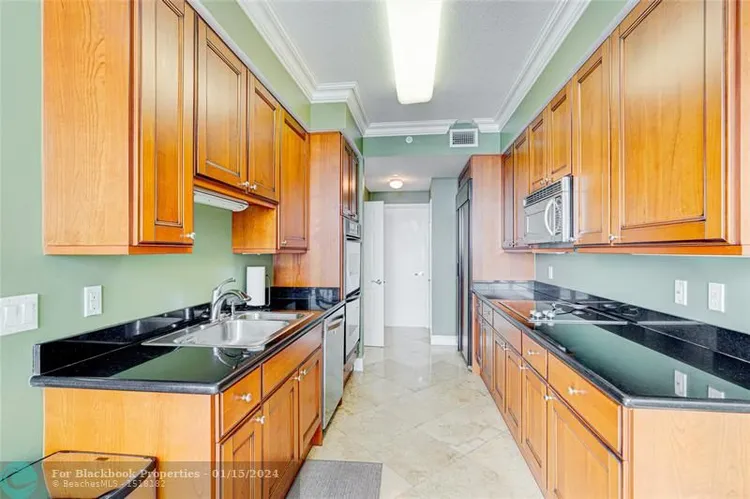 L'Ambiance #1003 image #12