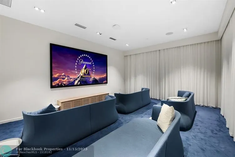 Tiffany House #712 image #19