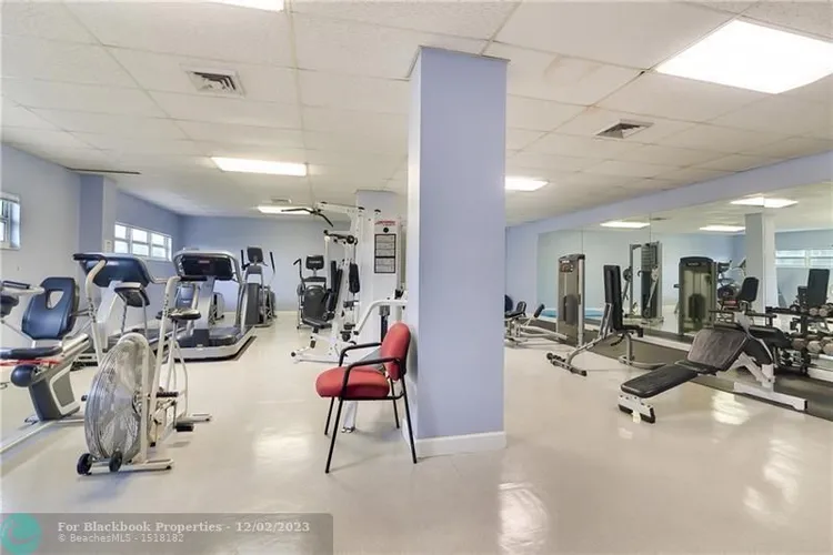 Southpoint Towers #1607N image #14