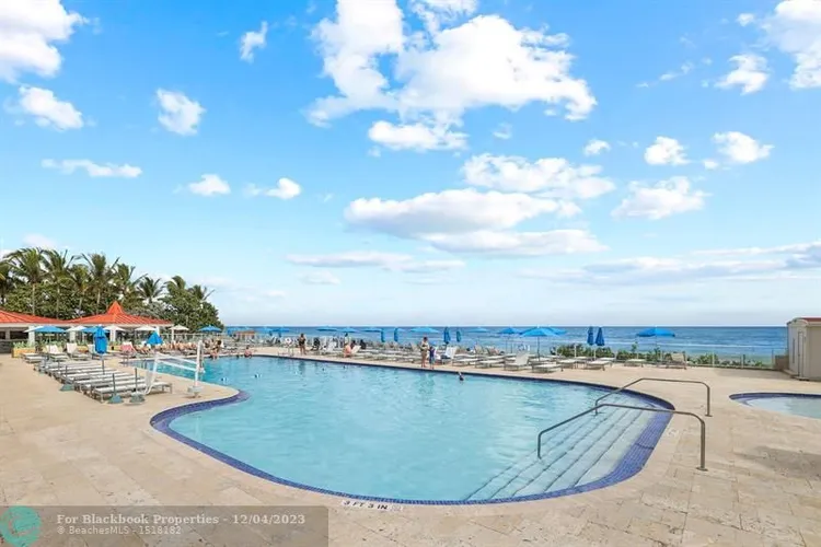 Aventura Beach Club #201 image #18
