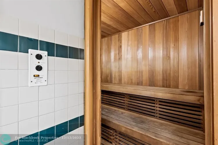 Venezia Las Olas #1402 image #34