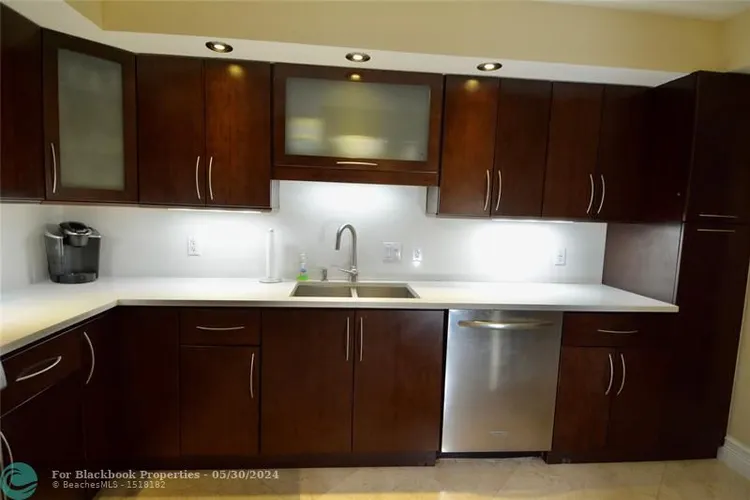 Playa Del Mar #1803 image #8