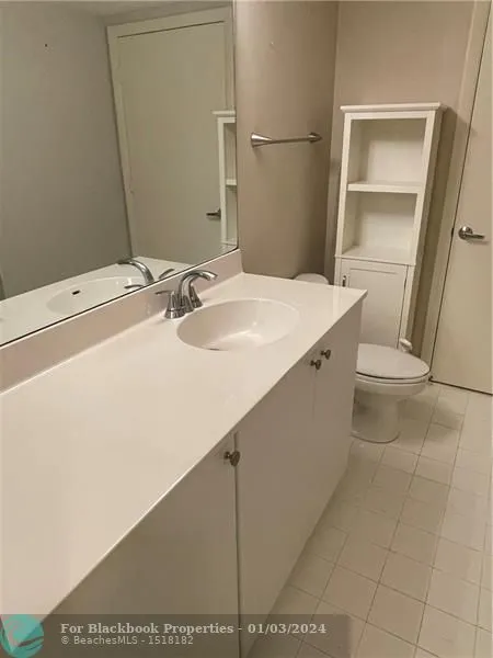 The Tides at Bridgeside Square #1417 image #9