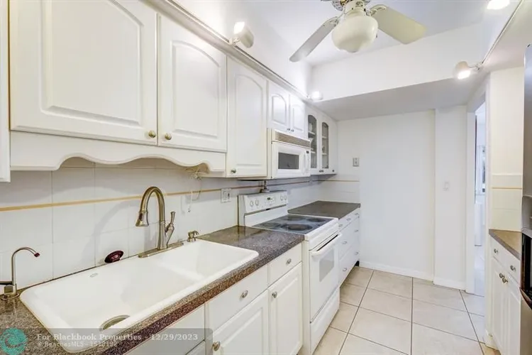 Coral Ridge Towers East #1119 image #13