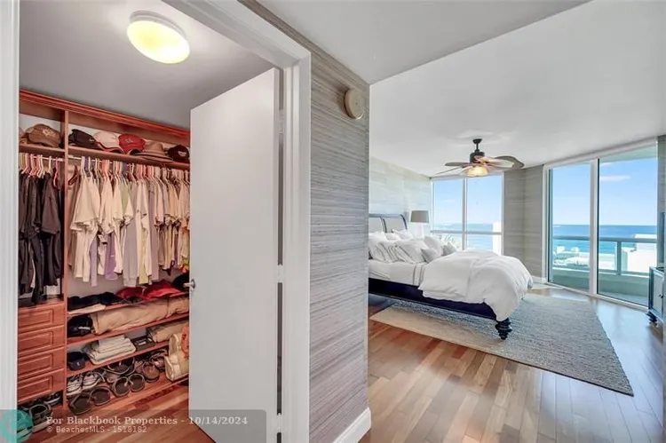 Las Olas Beach Club #1001 image #18