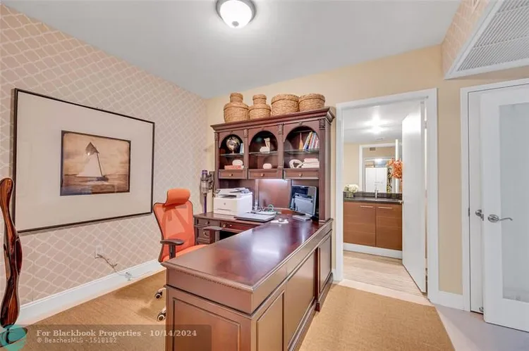 Las Olas Beach Club #1001 image #24