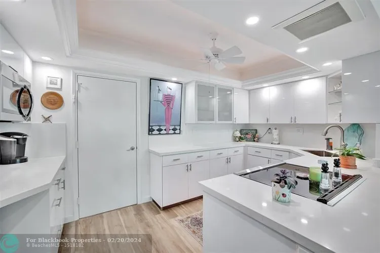 Coral Ridge Towers #803 image #18