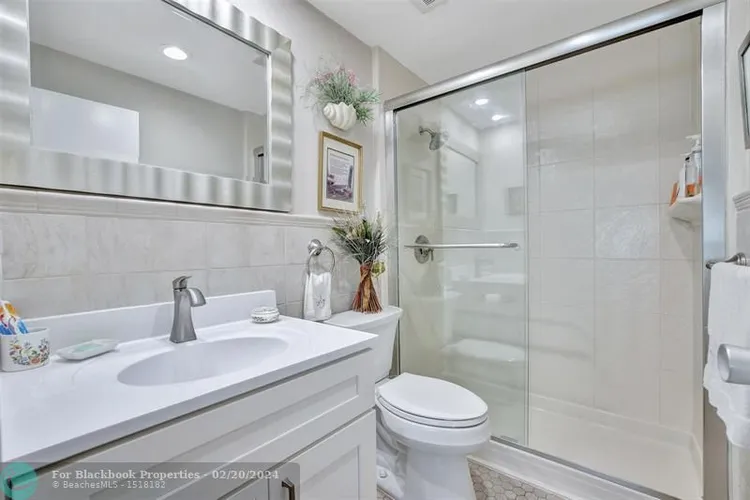 Coral Ridge Towers #803 image #27